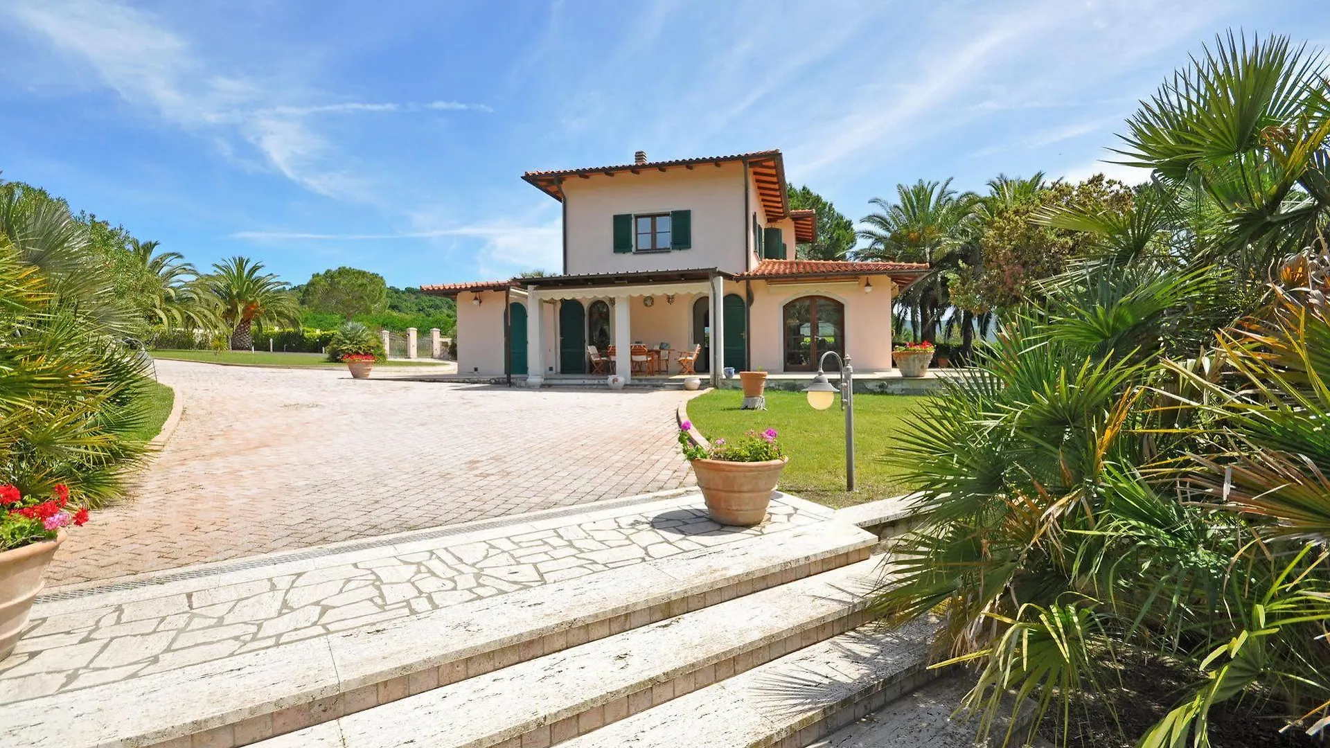 Villa Le Palme Campo nell'Elba Italy