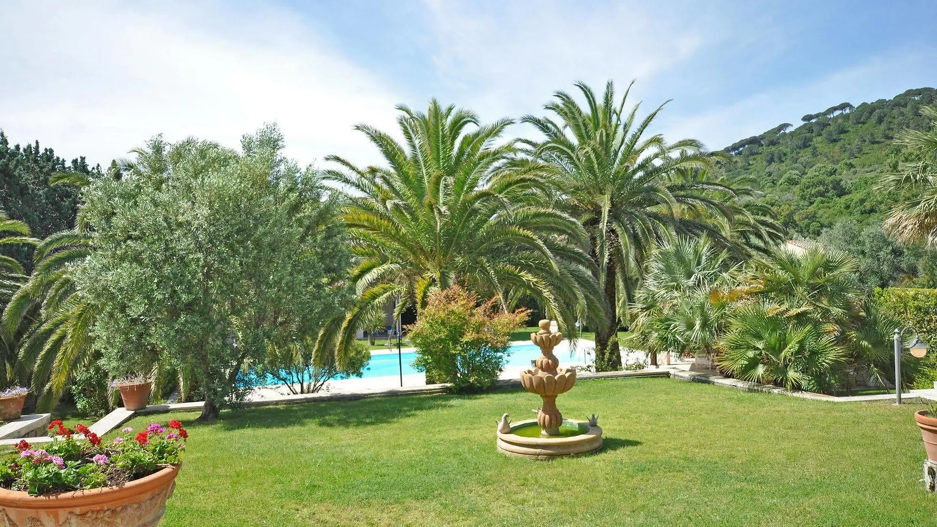 Villa Le Palme Campo nell'Elba Italy